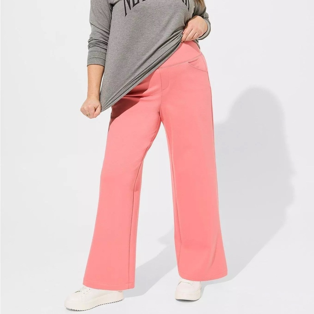 Torrid Women Plus Sz 4R Tea Rose Pull On Pixie Wide Leg Studio Luxe Ponte Pant